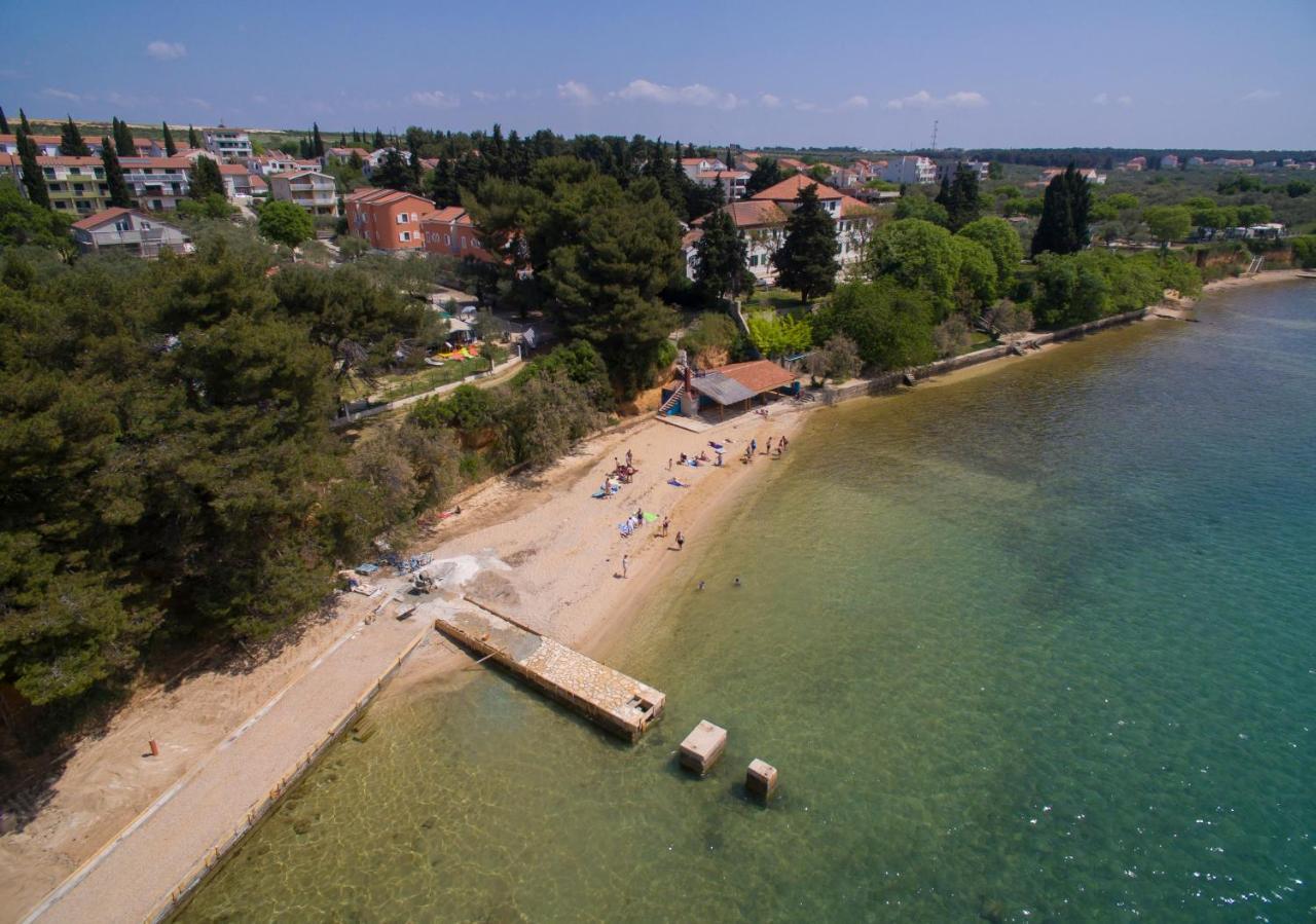 Kamp Karla & Bruno Hotel Sveti Filip i Jakov Eksteriør billede
