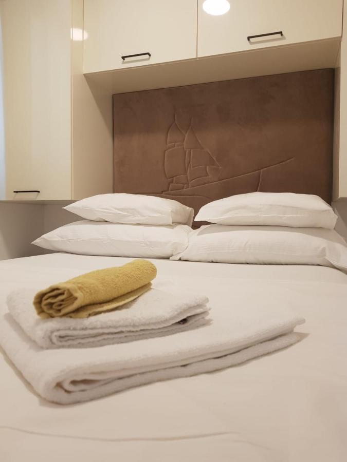 Kamp Karla & Bruno Hotel Sveti Filip i Jakov Eksteriør billede