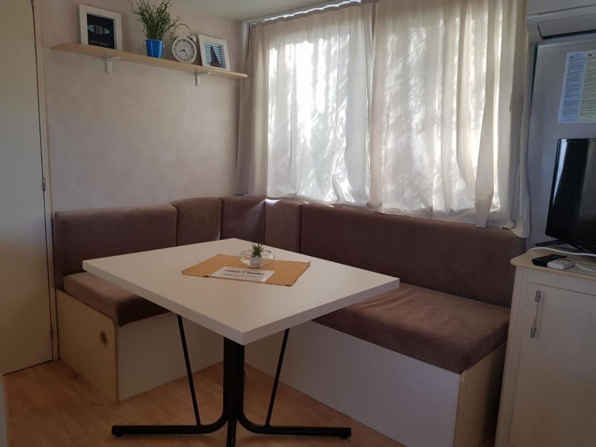 Kamp Karla & Bruno Hotel Sveti Filip i Jakov Eksteriør billede