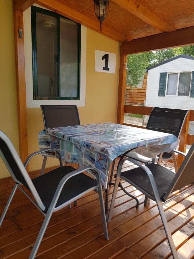 Kamp Karla & Bruno Hotel Sveti Filip i Jakov Eksteriør billede