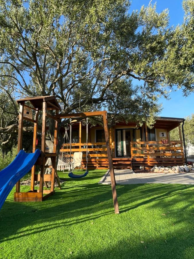 Kamp Karla & Bruno Hotel Sveti Filip i Jakov Eksteriør billede