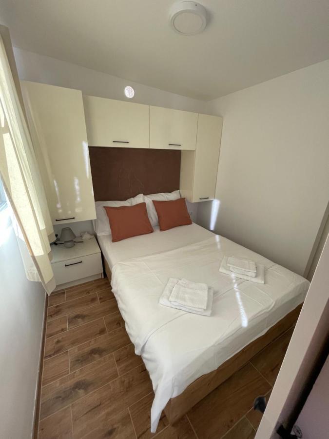 Kamp Karla & Bruno Hotel Sveti Filip i Jakov Eksteriør billede