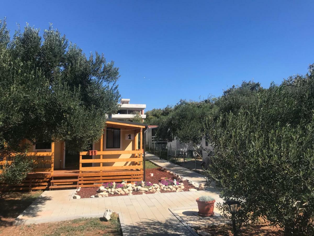 Kamp Karla & Bruno Hotel Sveti Filip i Jakov Eksteriør billede