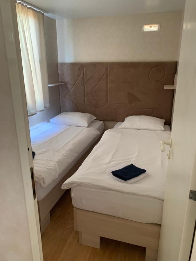 Kamp Karla & Bruno Hotel Sveti Filip i Jakov Eksteriør billede